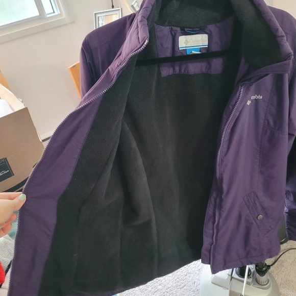 Columbia Omni-Tech Winter Jacket - Picture 3 of 4